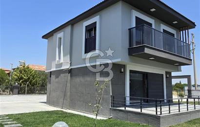 ÇANDARLI'DA JALE HANIM KONAKLARIN'DA SÜPER LÜKS 3+1 VİLLA