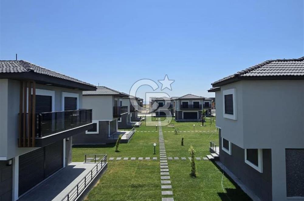 ÇANDARLI'DA JALE HANIM KONAKLARIN'DA SÜPER LÜKS 3+1 VİLLA