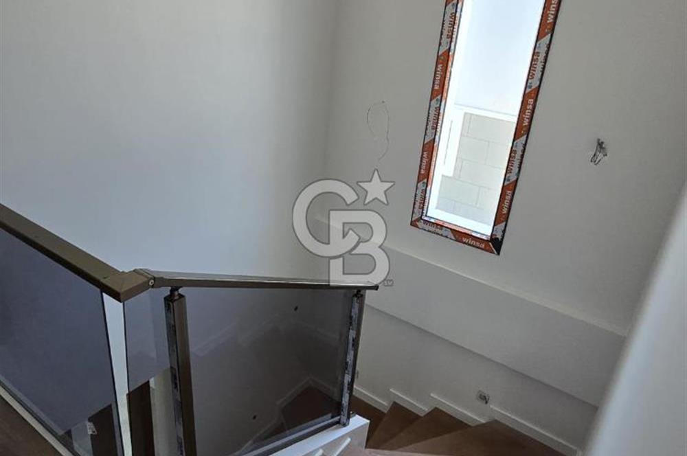 ÇANDARLI'DA JALE HANIM KONAKLARIN'DA SÜPER LÜKS 3+1 VİLLA