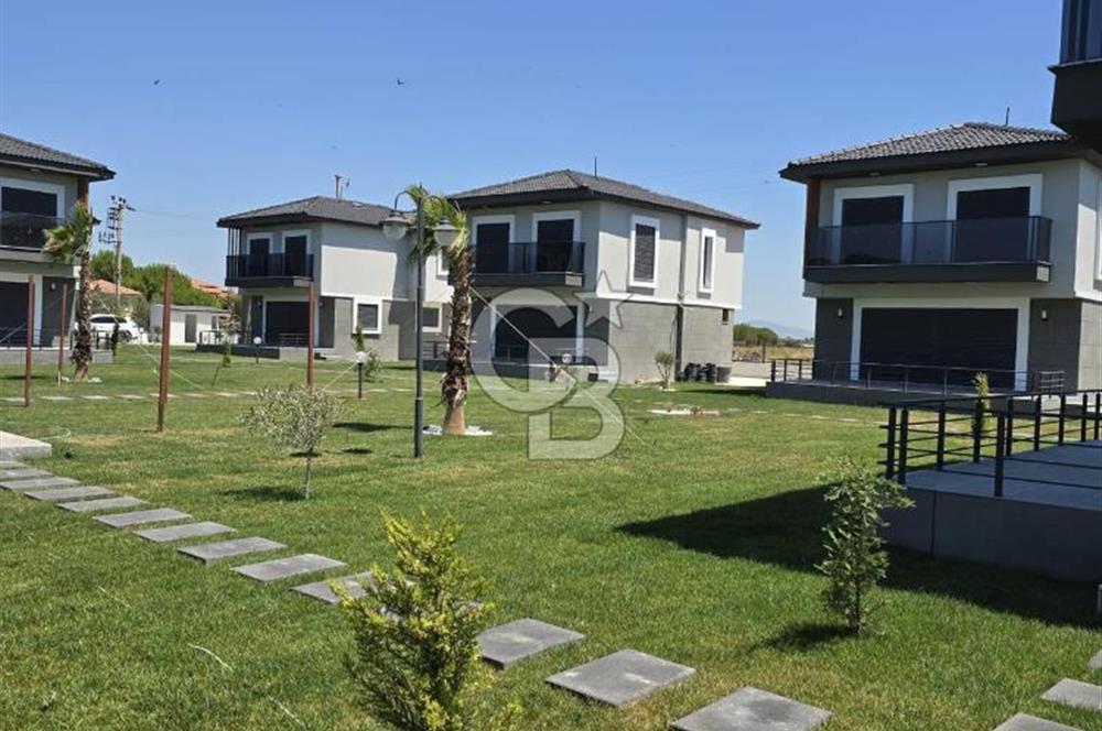 ÇANDARLI'DA JALE HANIM KONAKLARIN'DA SÜPER LÜKS 3+1 VİLLA