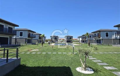 ÇANDARLI'DA JALE HANIM KONAKLARIN'DA SÜPER LÜKS 3+1 VİLLA