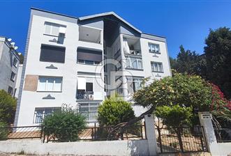 Gaziemirde Doğa Manzaralı Site İçerisinde 3+1 Daire Satılık!