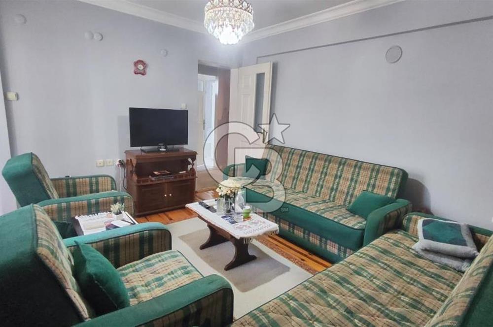 Gaziemirde Doğa Manzaralı Site İçerisinde 3+1 Daire Satılık!