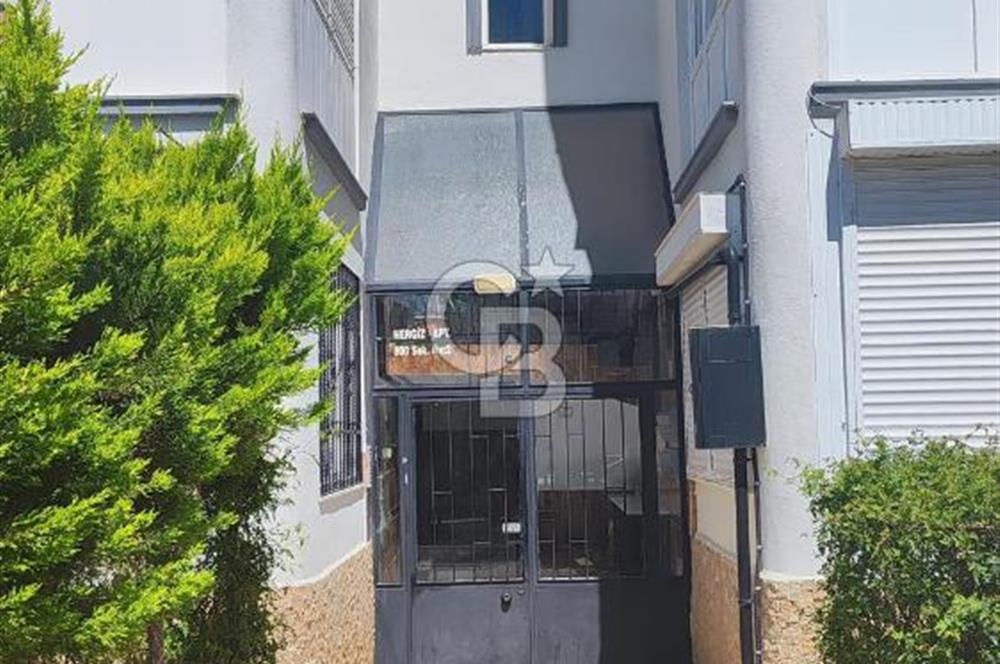 Gaziemirde Doğa Manzaralı Site İçerisinde 3+1 Daire Satılık!
