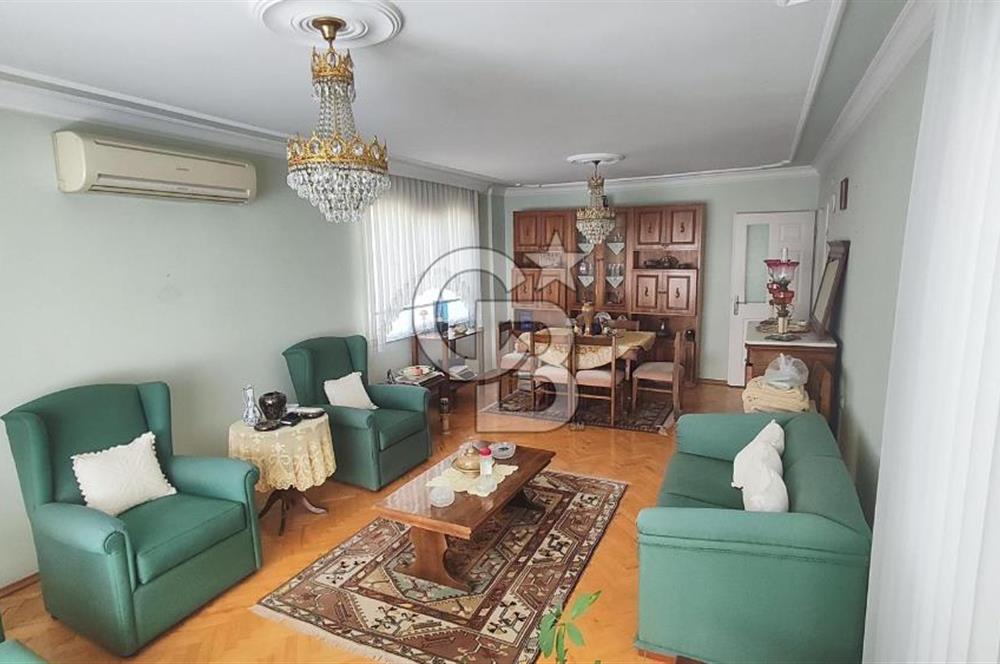 Gaziemirde Doğa Manzaralı Site İçerisinde 3+1 Daire Satılık!