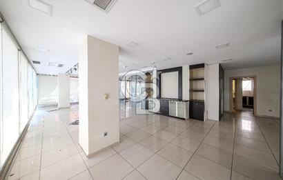 ATAŞEHİR'DE MUHTEŞEM KONUMDA 1200 M2 İSKANLI KİRALIK PLAZA