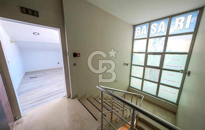 ATAŞEHİR'DE MUHTEŞEM KONUMDA 1200 M2 İSKANLI KİRALIK PLAZA