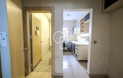 ATAŞEHİR'DE MUHTEŞEM KONUMDA 1200 M2 İSKANLI KİRALIK PLAZA