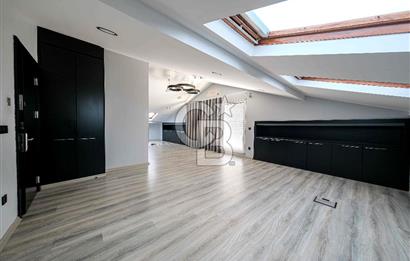 ATAŞEHİR'DE MUHTEŞEM KONUMDA 1200 M2 İSKANLI KİRALIK PLAZA