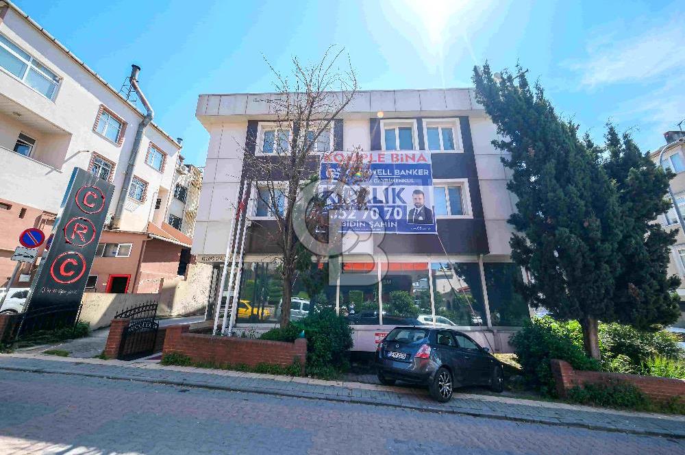 ATAŞEHİR'DE MUHTEŞEM KONUMDA 1200 M2 İSKANLI KİRALIK PLAZA