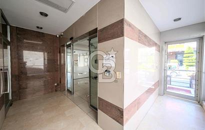ATAŞEHİR'DE MUHTEŞEM KONUMDA 1200 M2 İSKANLI KİRALIK PLAZA