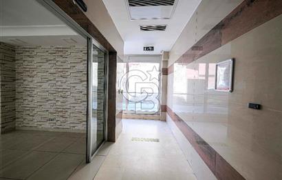 ATAŞEHİR'DE MUHTEŞEM KONUMDA 1200 M2 İSKANLI KİRALIK PLAZA