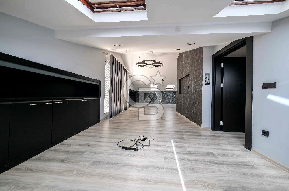 ATAŞEHİR'DE MUHTEŞEM KONUMDA 1200 M2 İSKANLI KİRALIK PLAZA