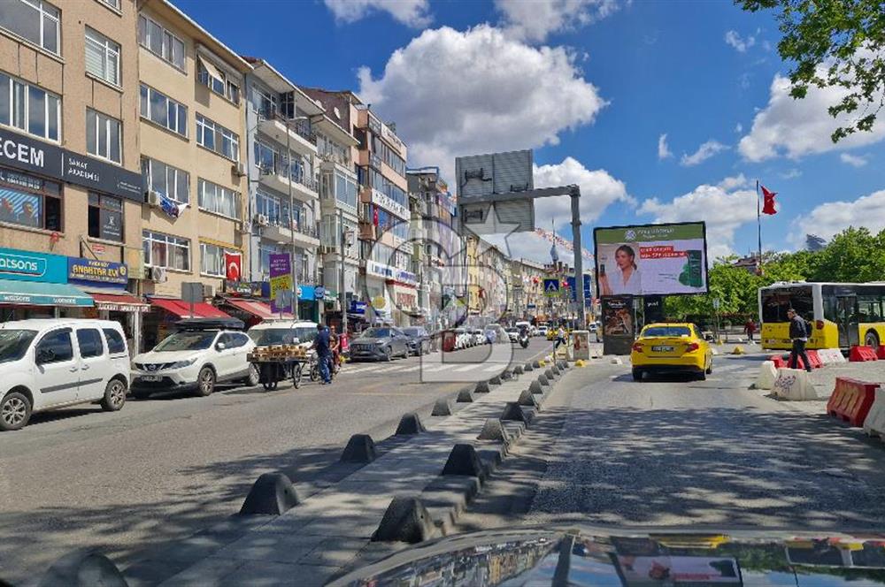 KADİKÖY HASANPAŞA BELEDİYE KARŞISINDA SATILIK DÜKKAN