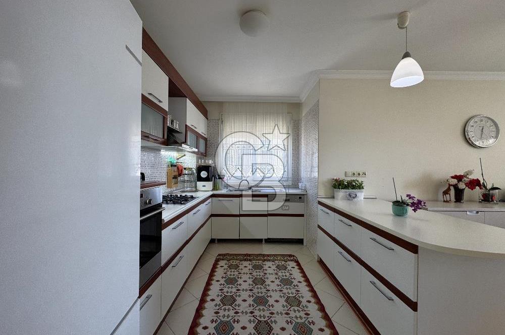 KARŞIYAKA YÜKSEK VADİ’DE SATILIK DENİZ MANZARALI 3+1 DAİRE
