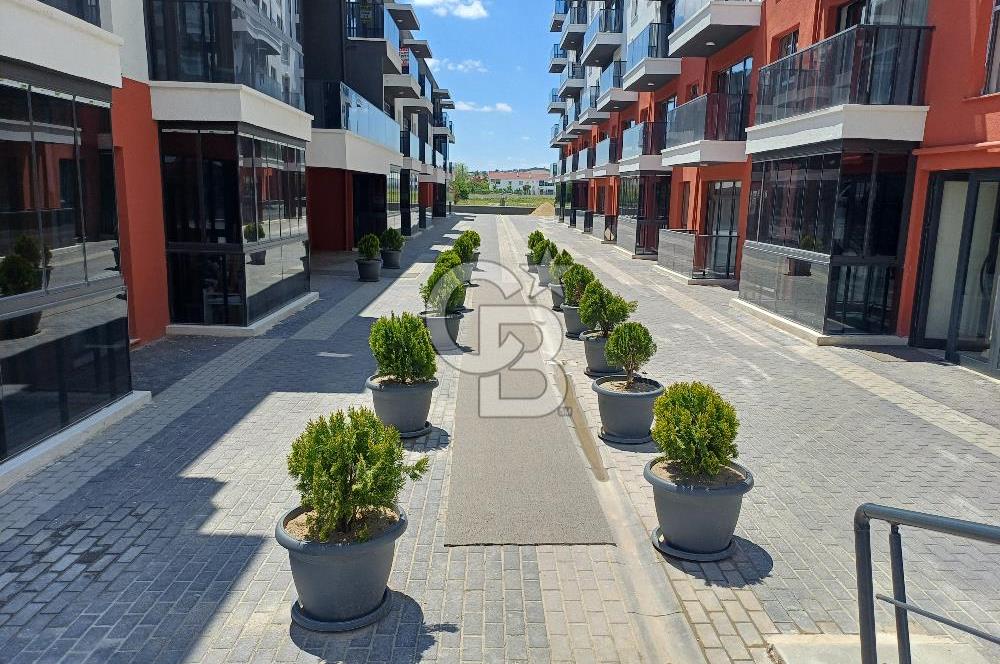Gölbaşı'nda Mogan Gölüne Sıfır Eşyalı 1+1 Kiralık Daire