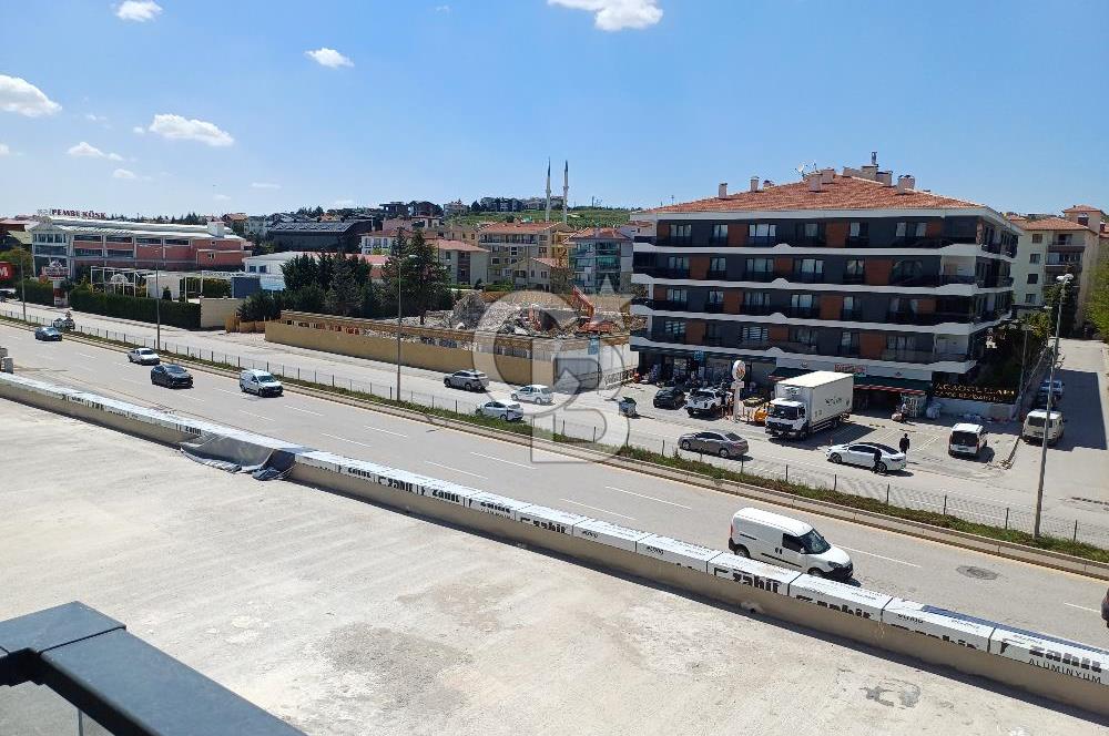 Gölbaşı'nda Mogan Gölüne Sıfır Eşyalı 1+1 Kiralık Daire