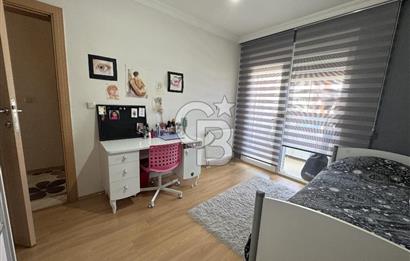 KARŞIYAKA YÜKSEK VADİ’DE SATILIK DENİZ MANZARALI 3+1 DAİRE