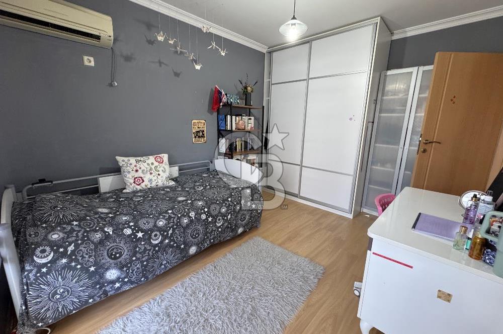 KARŞIYAKA YÜKSEK VADİ’DE SATILIK DENİZ MANZARALI 3+1 DAİRE