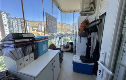 KARŞIYAKA YÜKSEK VADİ’DE SATILIK DENİZ MANZARALI 3+1 DAİRE
