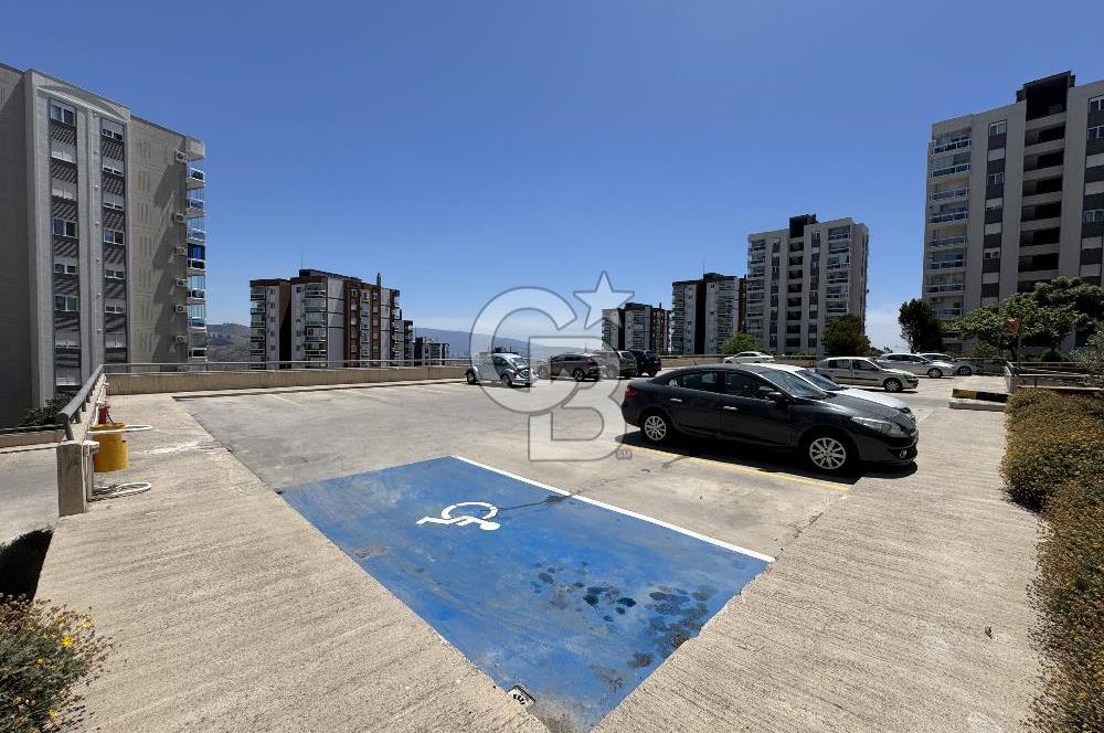 KARŞIYAKA YÜKSEK VADİ’DE SATILIK DENİZ MANZARALI 3+1 DAİRE