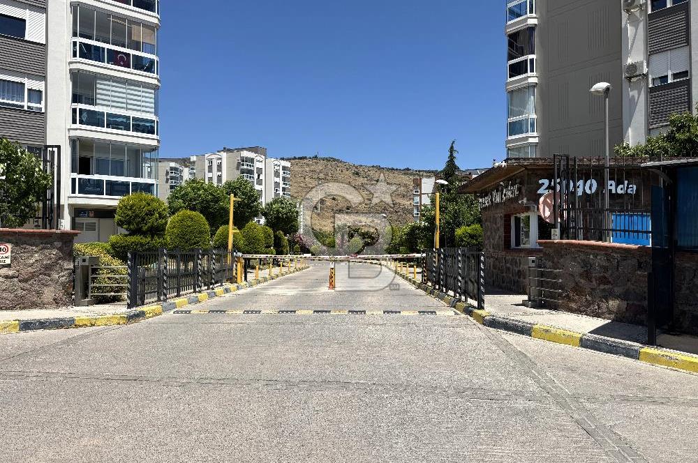 KARŞIYAKA YÜKSEK VADİ’DE SATILIK DENİZ MANZARALI 3+1 DAİRE