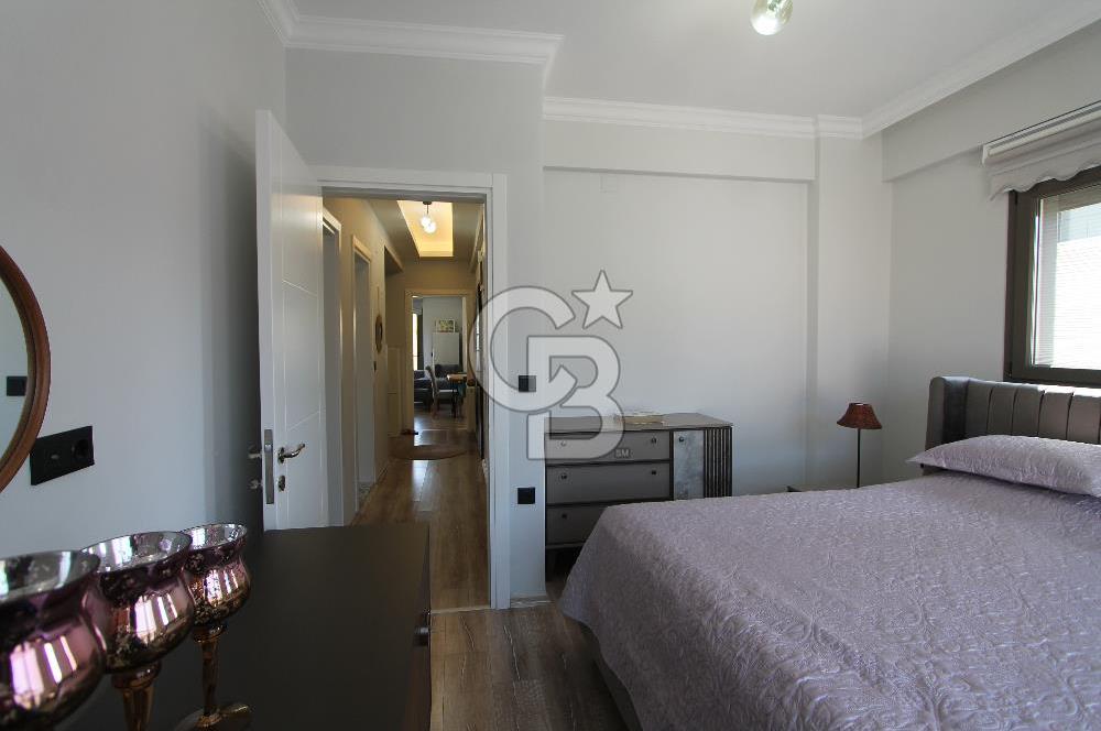 Urla ‘da Satılık Lüks Daire – Büyüleyici Manzara, Tertemiz 5+1