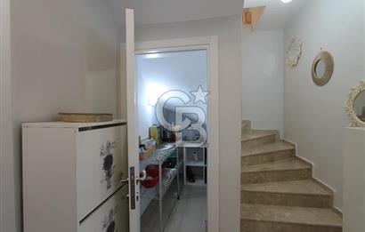 Urla ‘da Satılık Lüks Daire – Büyüleyici Manzara, Tertemiz 5+1