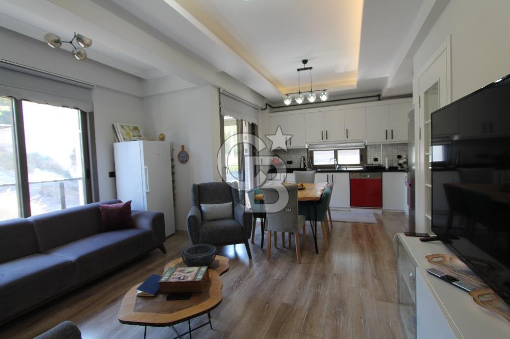 Urla ‘da Satılık Lüks Daire – Büyüleyici Manzara, Tertemiz 5+1