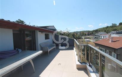 Urla ‘da Satılık Lüks Daire – Büyüleyici Manzara, Tertemiz 5+1
