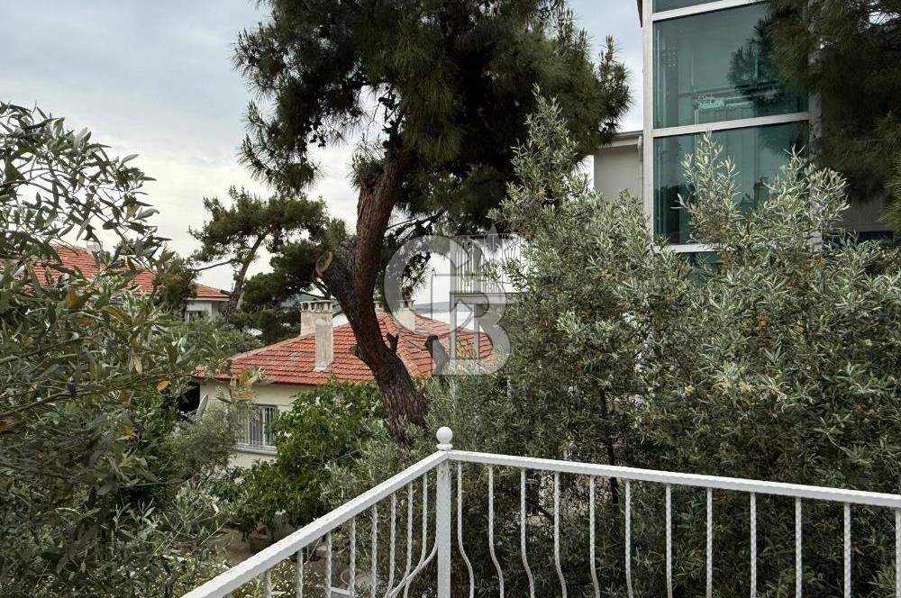 Ayvalık Sefa Çamlık’ta Satılık Müstakil Taş Konak