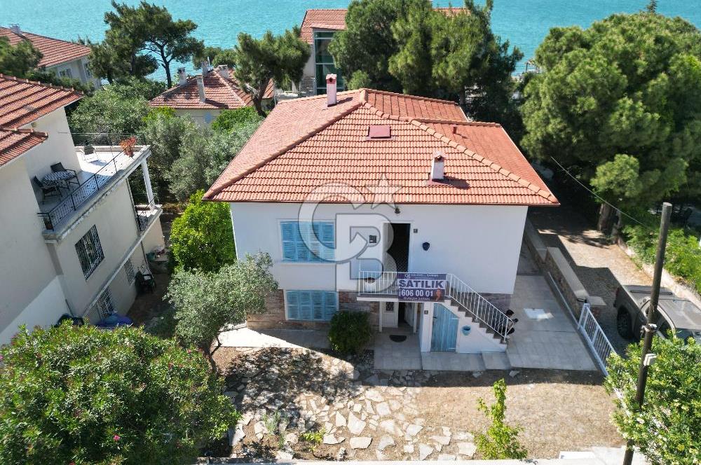 Ayvalık Sefa Çamlık’ta Satılık Müstakil Taş Konak