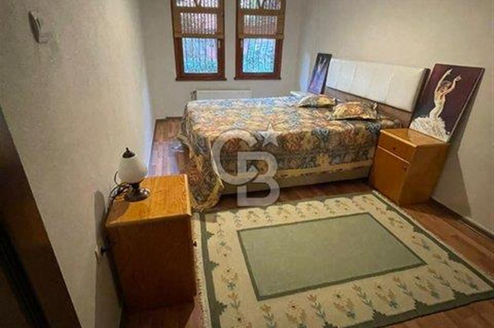 Müstakil 5+3 deniz man.teraslı,bahçeli,müştemilatlı, garajlı