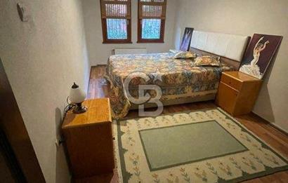 Müstakil 5+3 deniz man.teraslı,bahçeli,müştemilatlı, garajlı