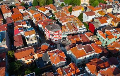 Arnavutköy’ün Kalbinde, Tarihi 3 Katlı Müstakil Köşk”