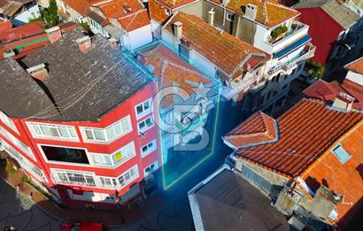 Arnavutköy’ün Kalbinde, Tarihi 3 Katlı Müstakil Köşk”
