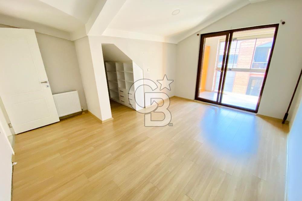 Alpiş Tuana Evleri 1'de Kiralık Ultra Geniş Dubleks Daire