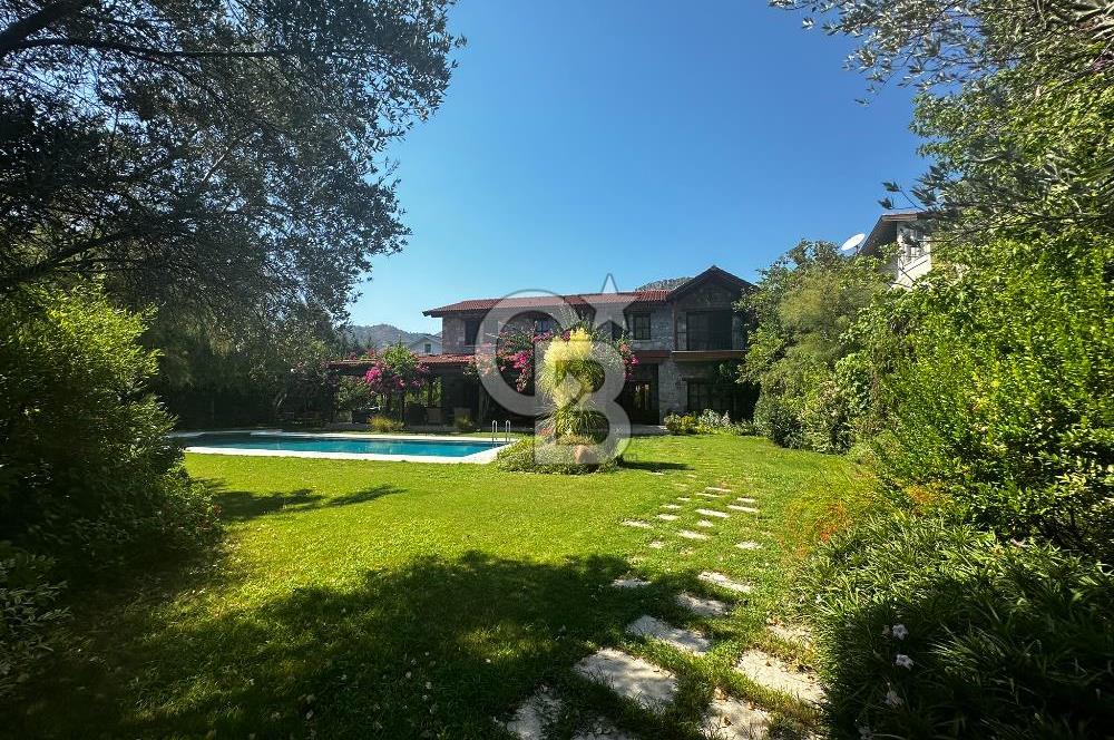 Göcek’te Doğanın Kalbinde, Göz Alıcı Taş Villa