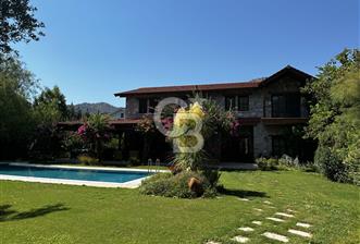 Göcek’te Doğanın Kalbinde, Göz Alıcı Taş Villa
