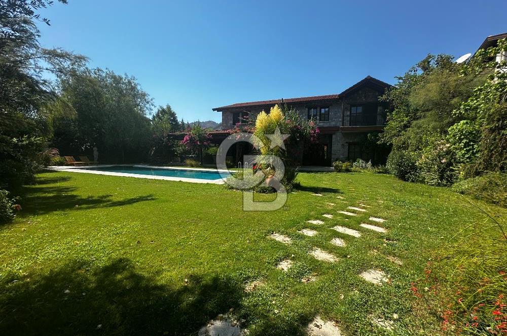 Göcek’te Doğanın Kalbinde, Göz Alıcı Taş Villa