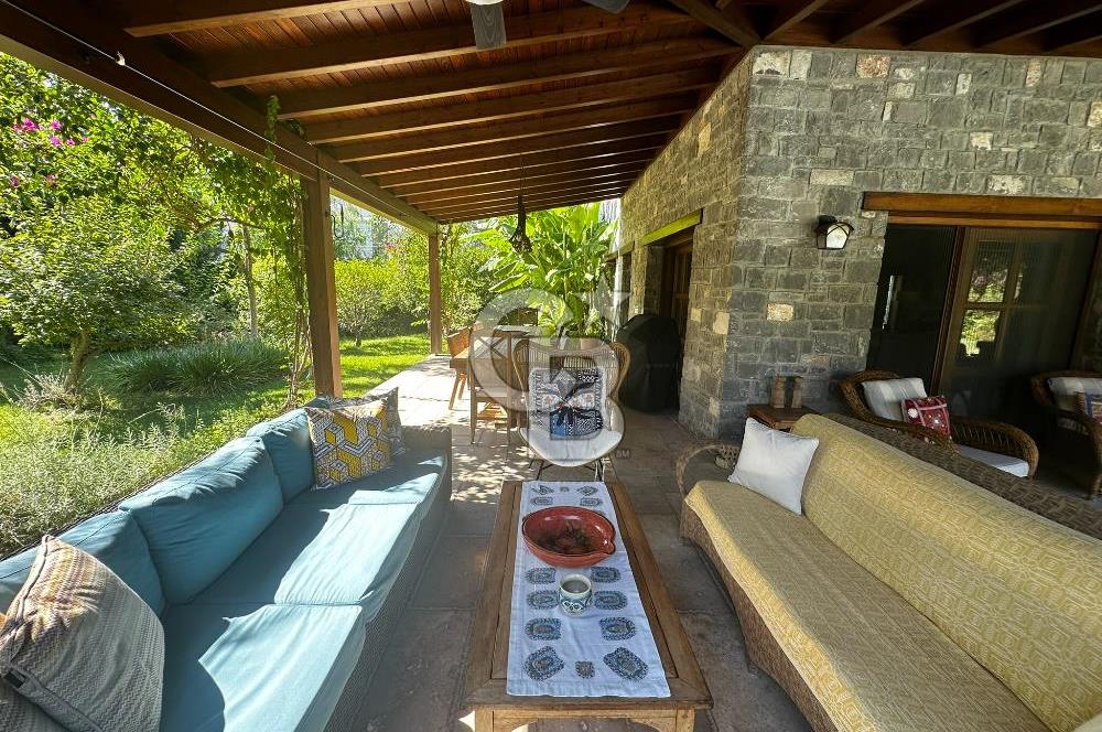Göcek’te Doğanın Kalbinde, Göz Alıcı Taş Villa
