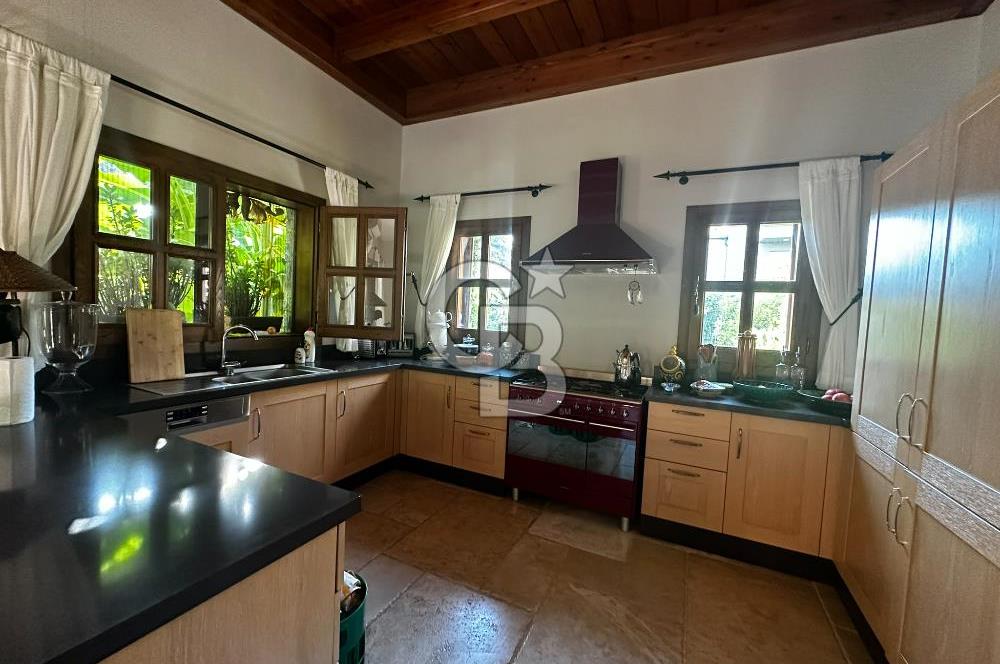 Göcek’te Doğanın Kalbinde, Göz Alıcı Taş Villa
