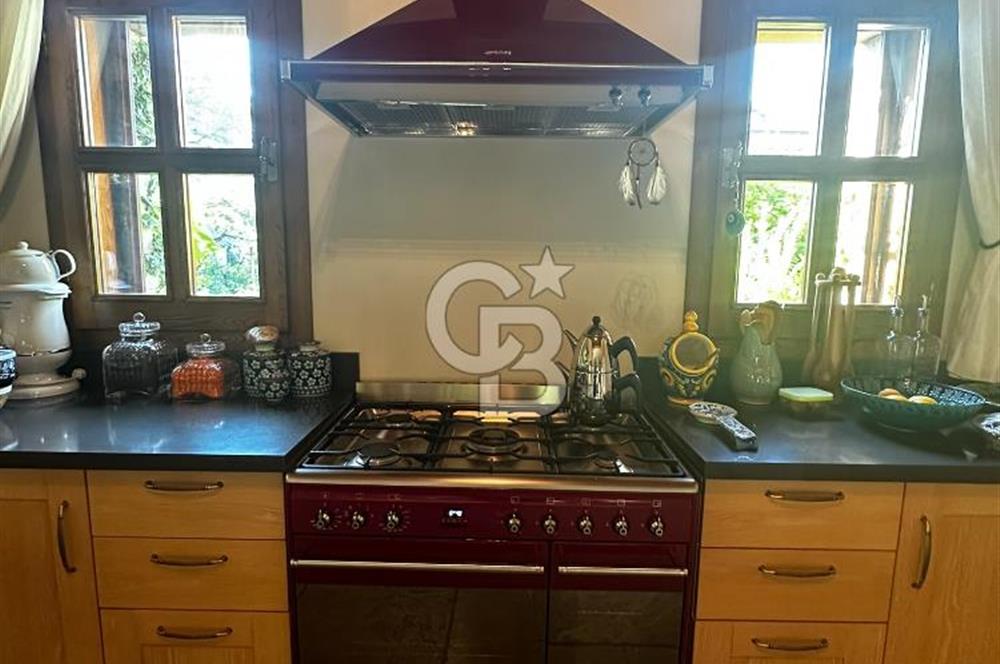 Göcek’te Doğanın Kalbinde, Göz Alıcı Taş Villa