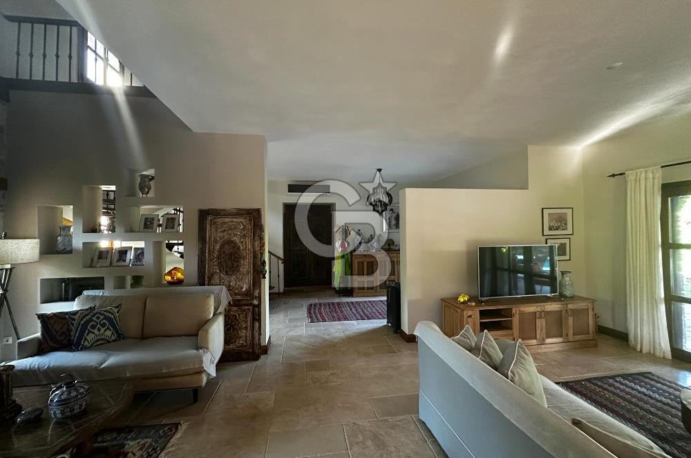 Göcek’te Doğanın Kalbinde, Göz Alıcı Taş Villa