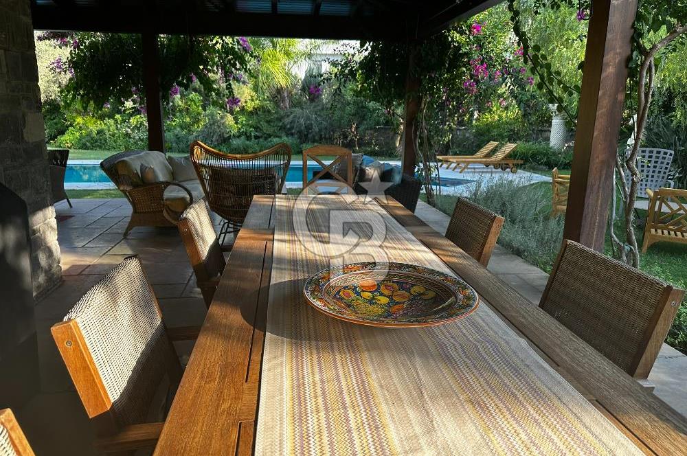 Göcek’te Doğanın Kalbinde, Göz Alıcı Taş Villa