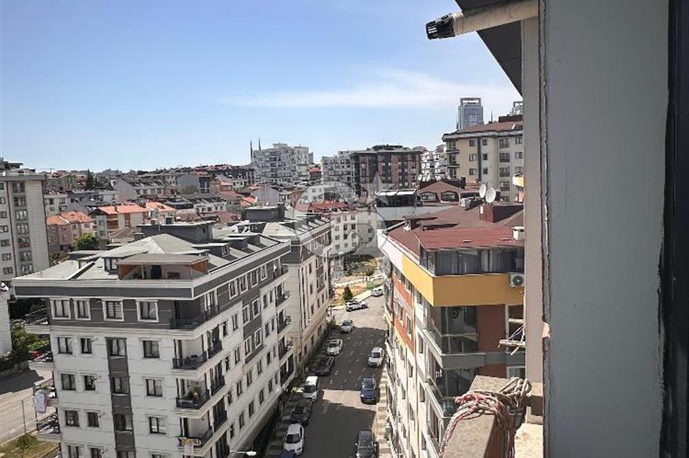 İstanbul Ataşehir Esatpaşa Mahallesi Satılık Boş Dubleks Daire