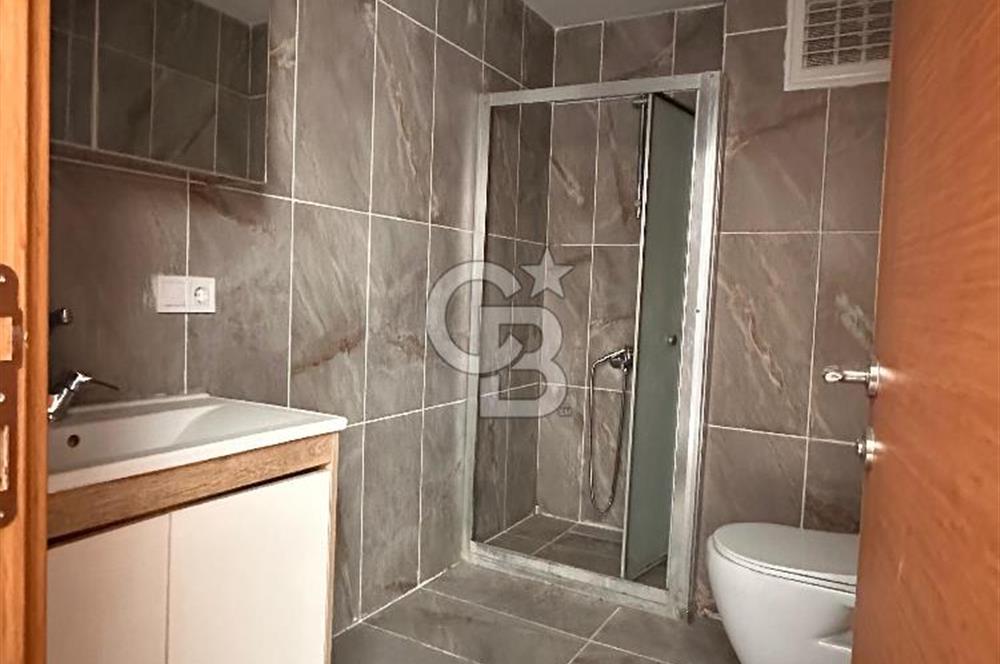 İstanbul Ataşehir Esatpaşa Mahallesi Satılık Boş Dubleks Daire