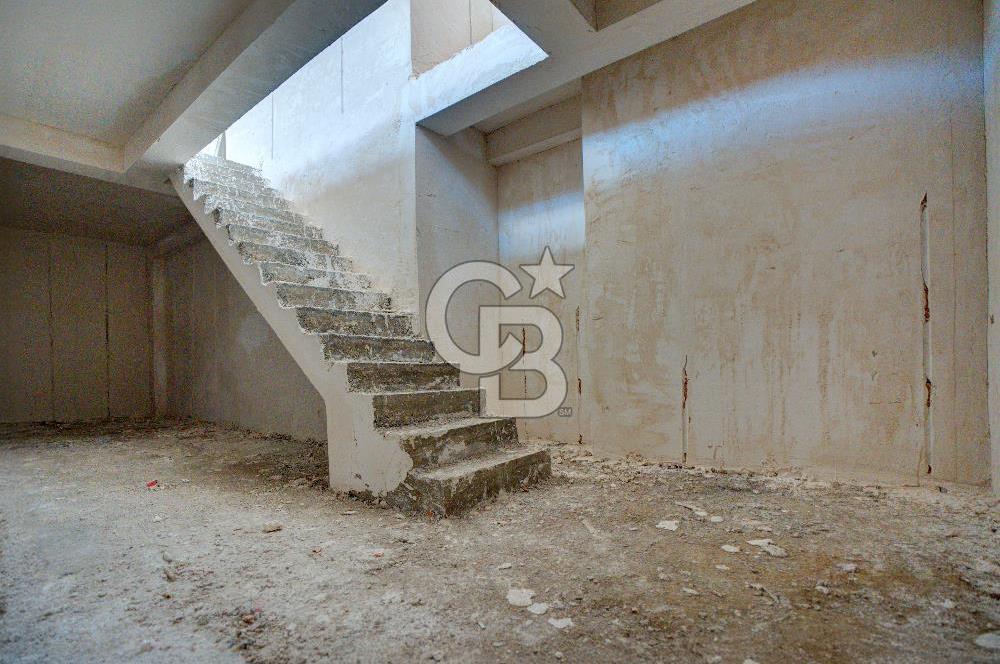 Ataşehir Estapaşa'da 2 Katlı 100 m2 Kiralık Dükkan!
