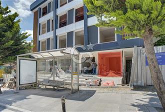 Ataşehir Estapaşa'da 2 Katlı 100 m2 Kiralık Dükkan!