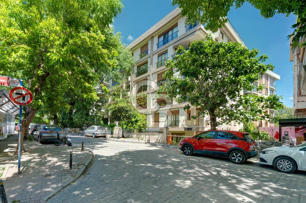 MODA SAHİLE YAKIN YENİ BİNADA SATILIK 3+1 DAİRE
